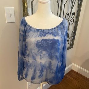 Kenar beautifulblue and white blouse Women ‘s small.